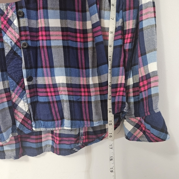 Torrid 00 Womens Plaid Button Down Shirt! - Picture 4 of 4
